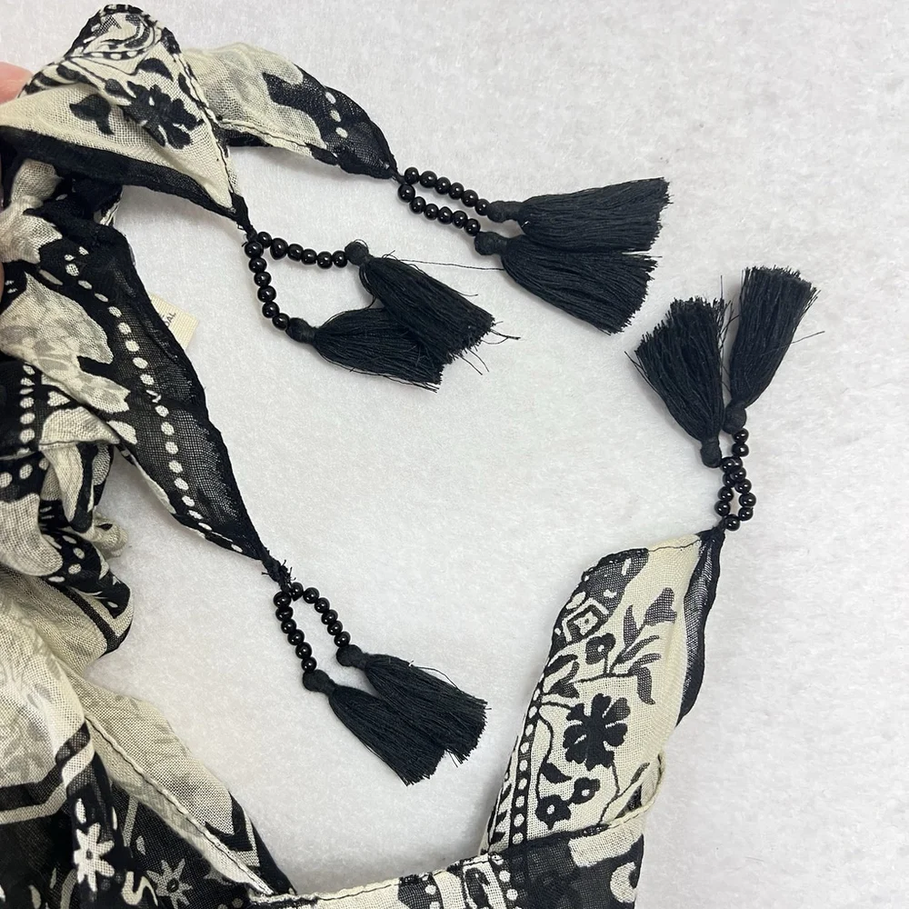 Elephant Scarf 39”x67” Threads 4 Thought Table Cloth White Black Africa India